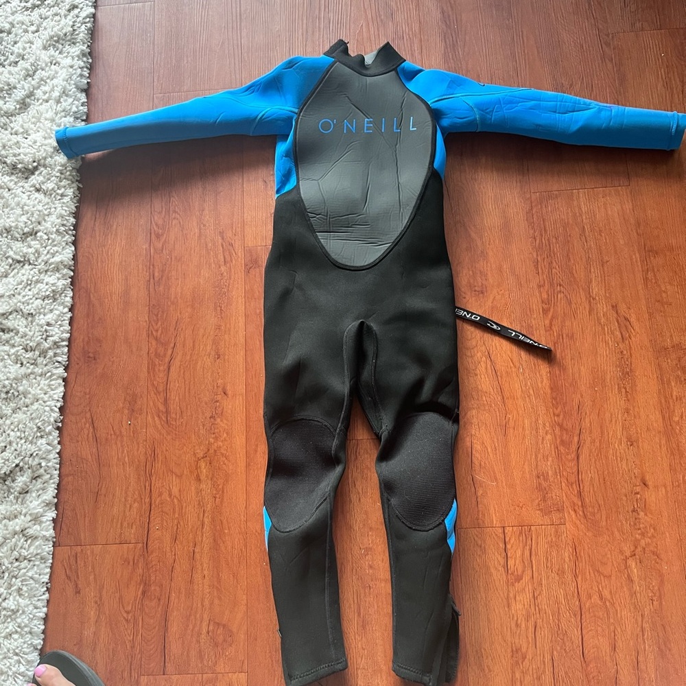 O’Neill long wetsuit kids size 6